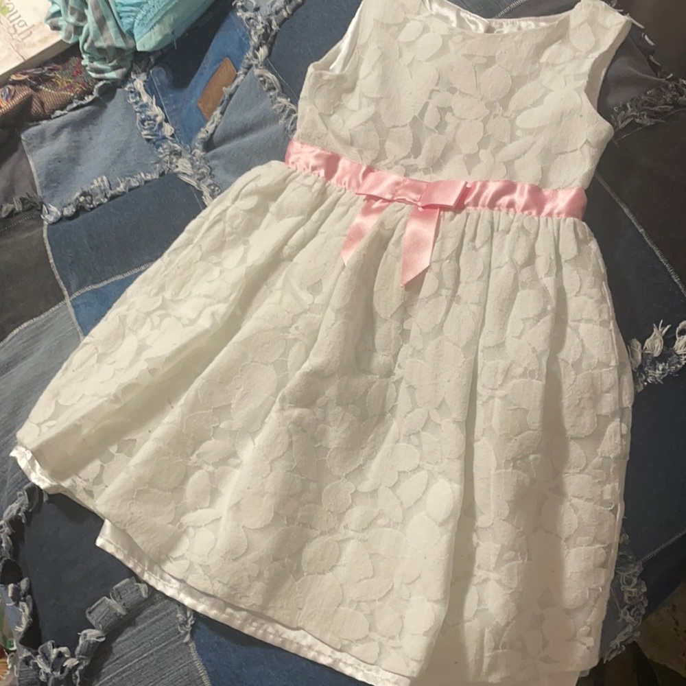 Est. 1989 place 4T girls dress.